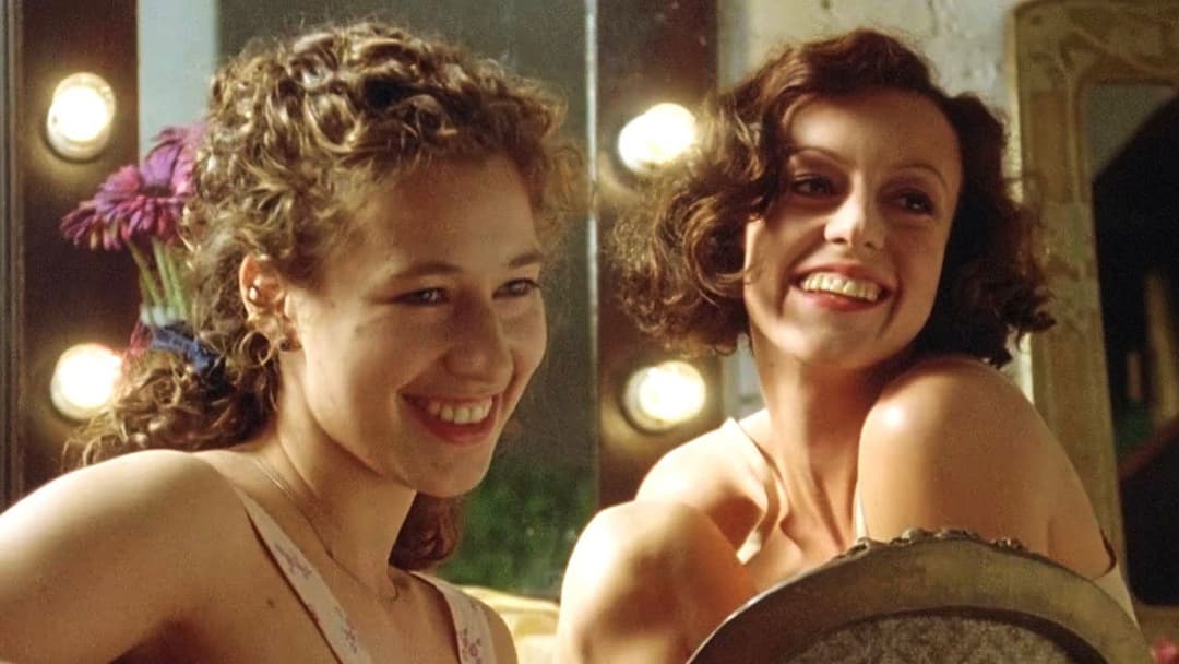 Aimée & Jaguar backdrop 1