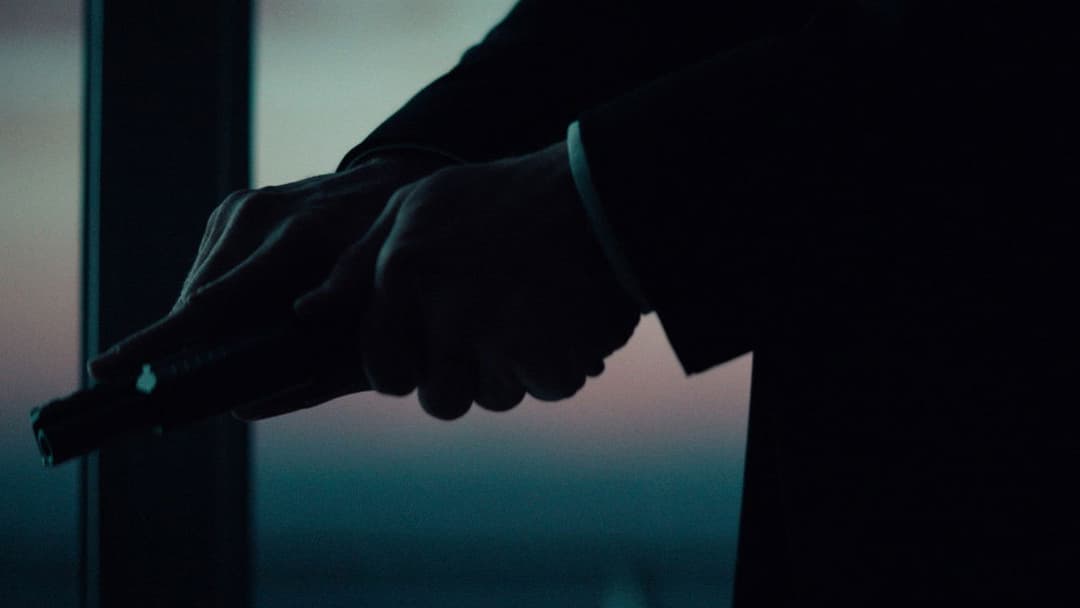 Crime 101 backdrop 17