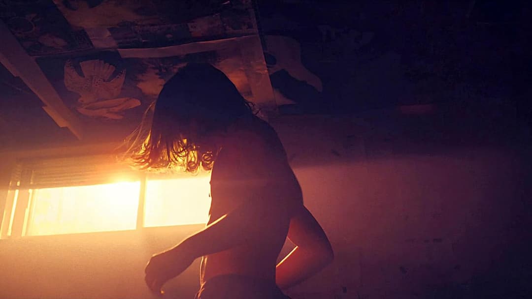 It's Only the End of the World backdrop 15