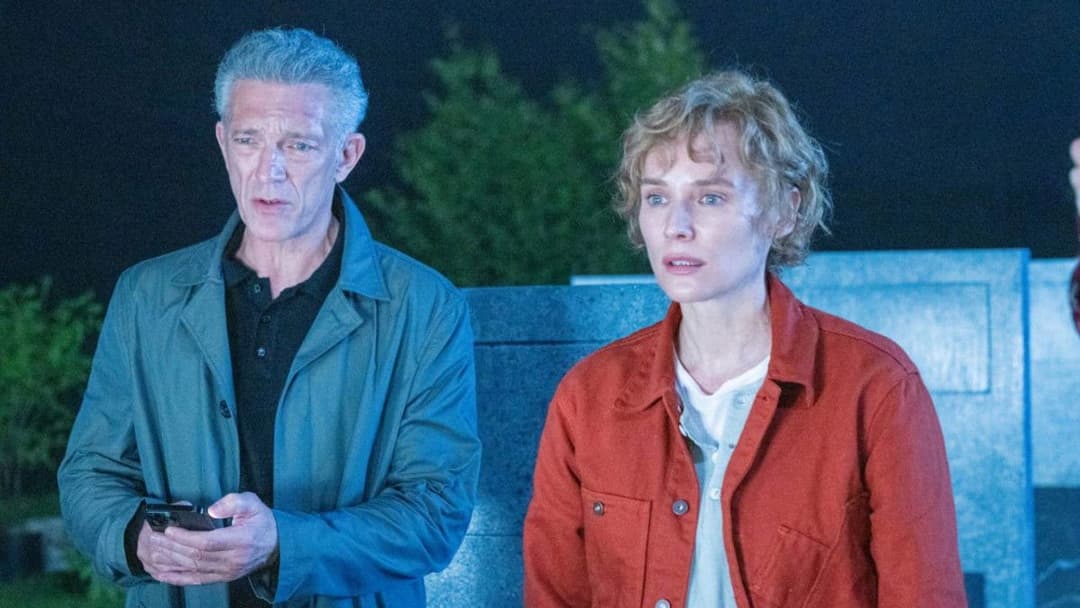 The Shrouds backdrop 14