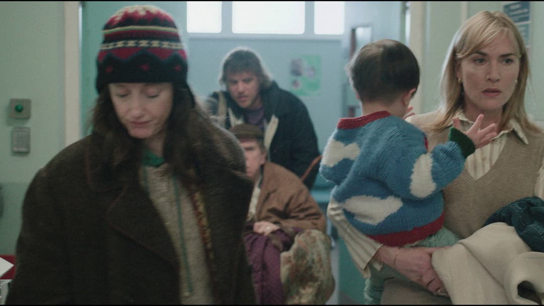 Прощавай, Джун backdrop 6