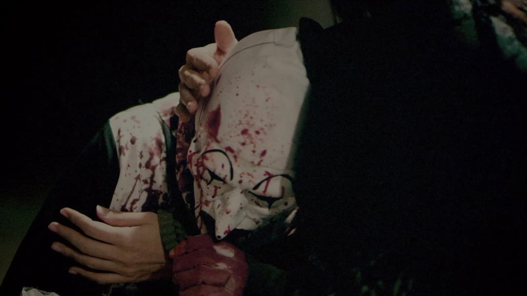 Той, що жахає backdrop 9