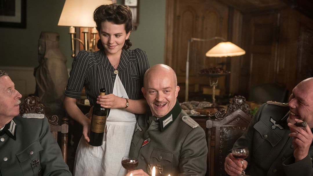 The Invisibles backdrop 10