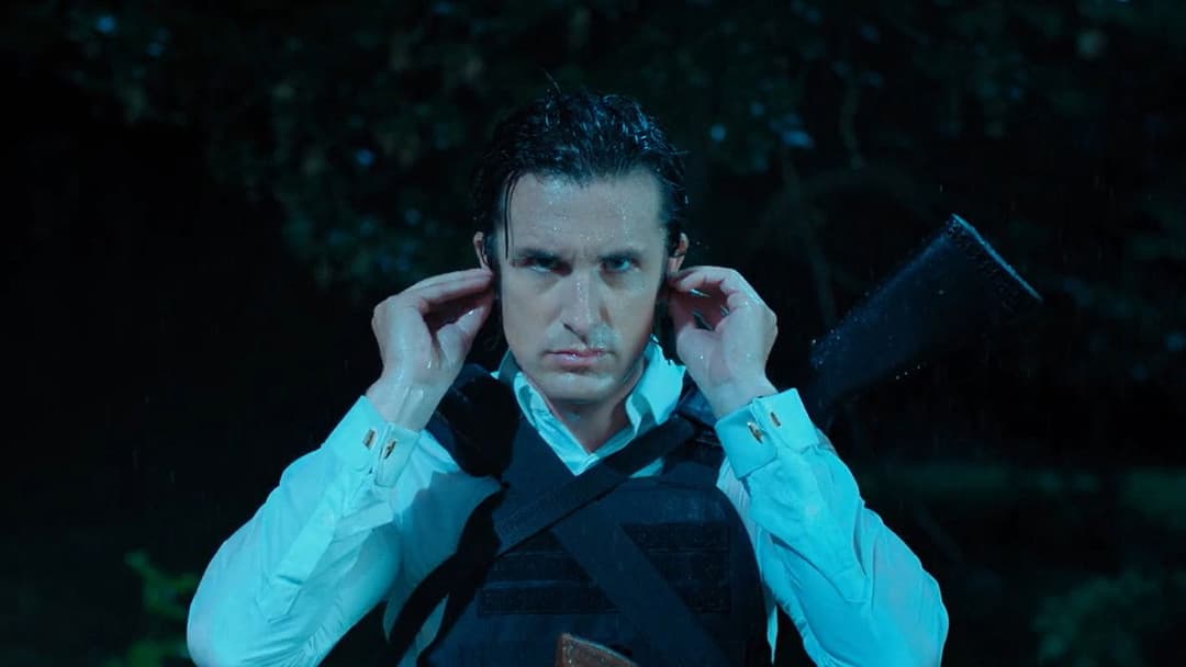 Плейбой під прикриттям backdrop 9