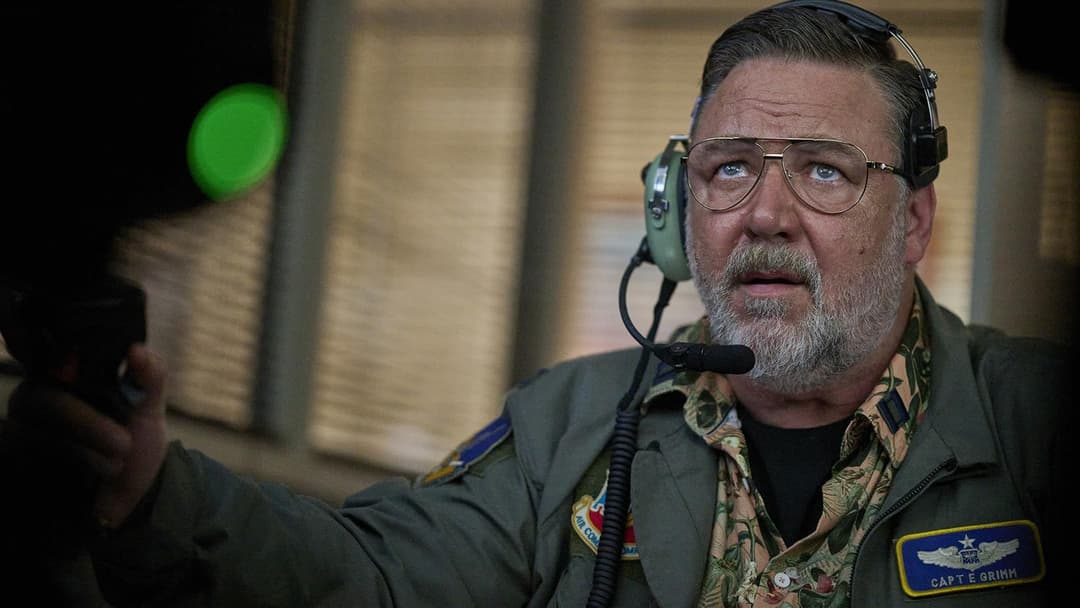 Land of Bad backdrop 7