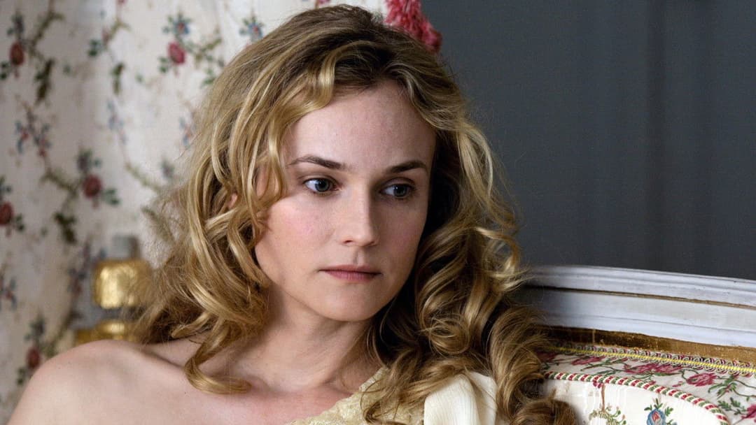 Farewell, My Queen backdrop 5