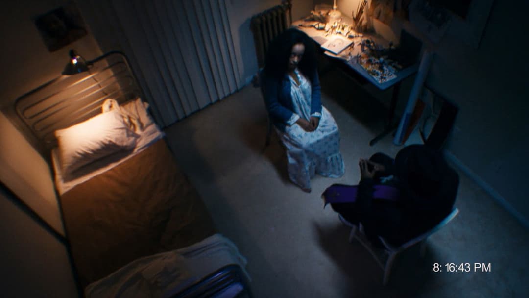 A Haunted House backdrop 10