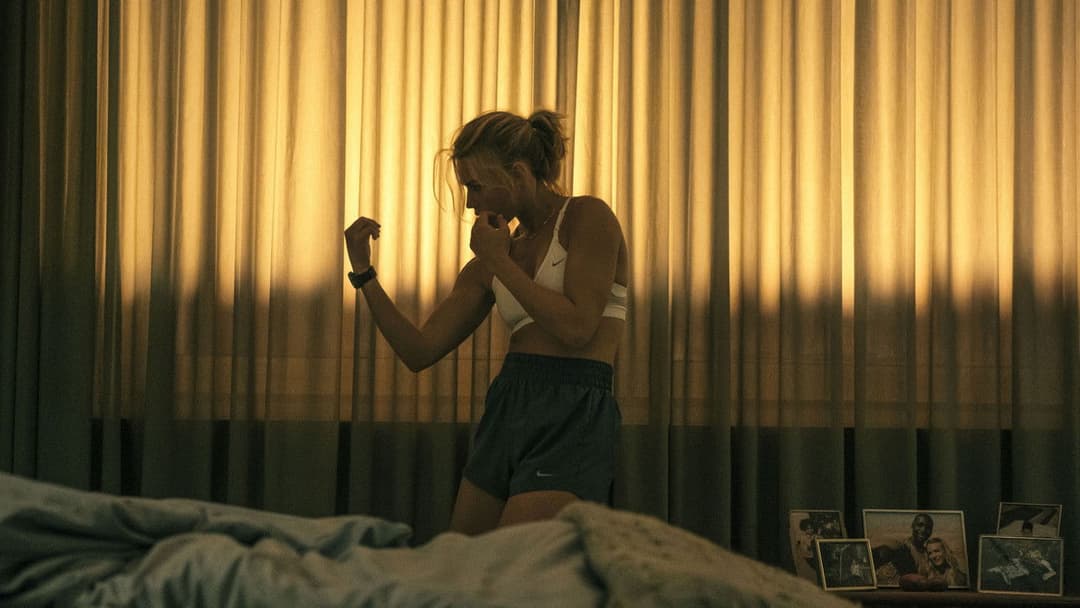 Поза юрисдикцією backdrop 6