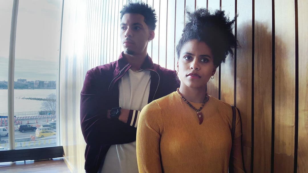 Птах високого польоту backdrop 9