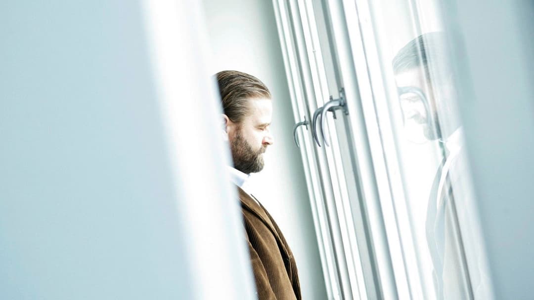 The Boss of It All backdrop 7