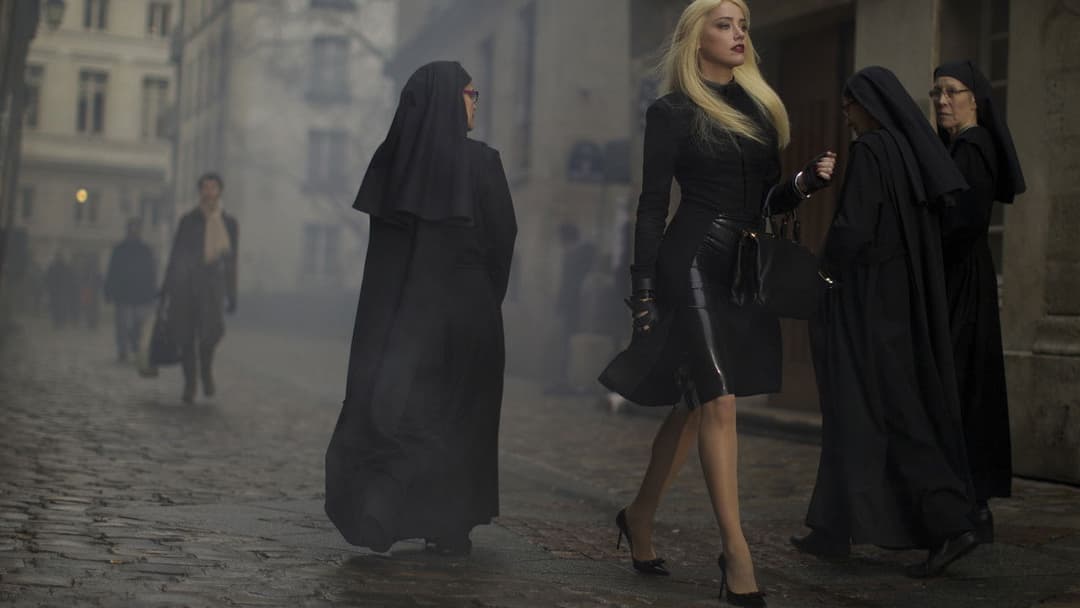 3 Days to Kill backdrop 12