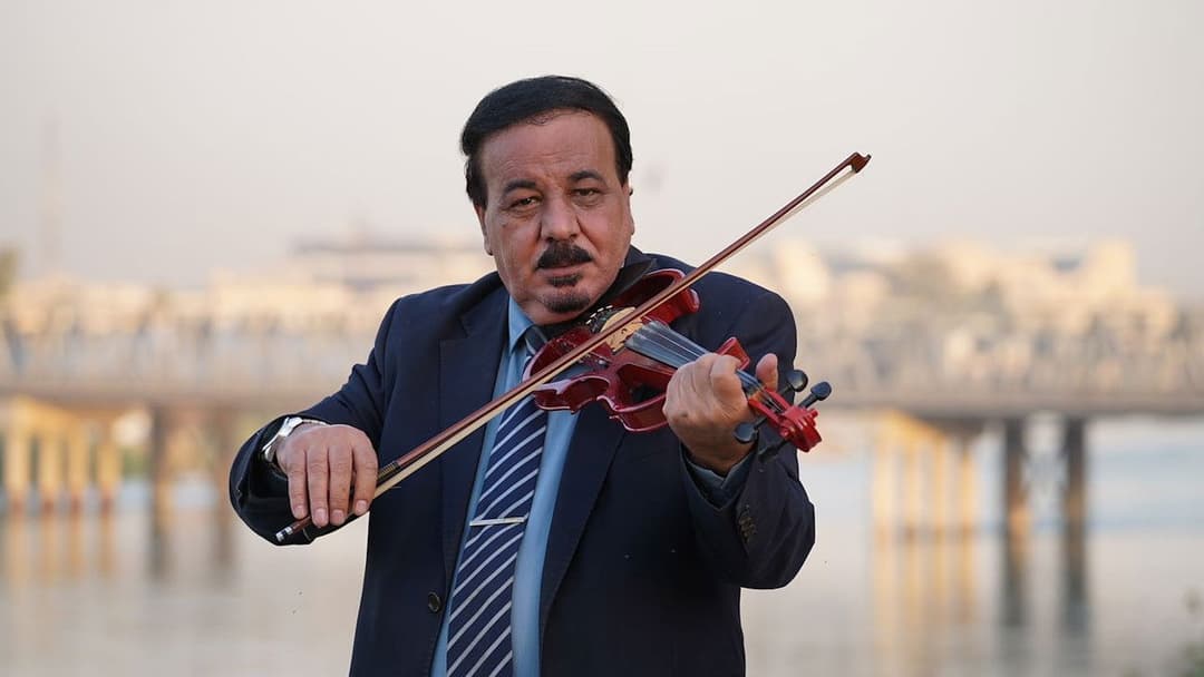 The Lions by the River Tigris backdrop 1