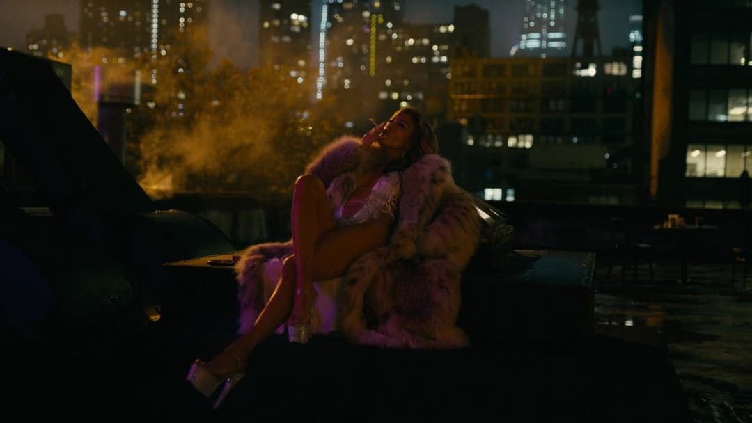 Hustlers backdrop 15