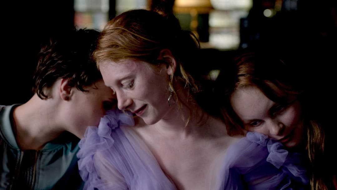 Easy Girl backdrop 1