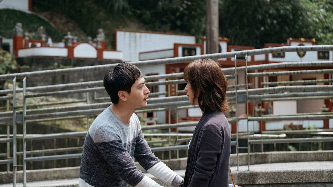 Маленькі великі жінки backdrop 7