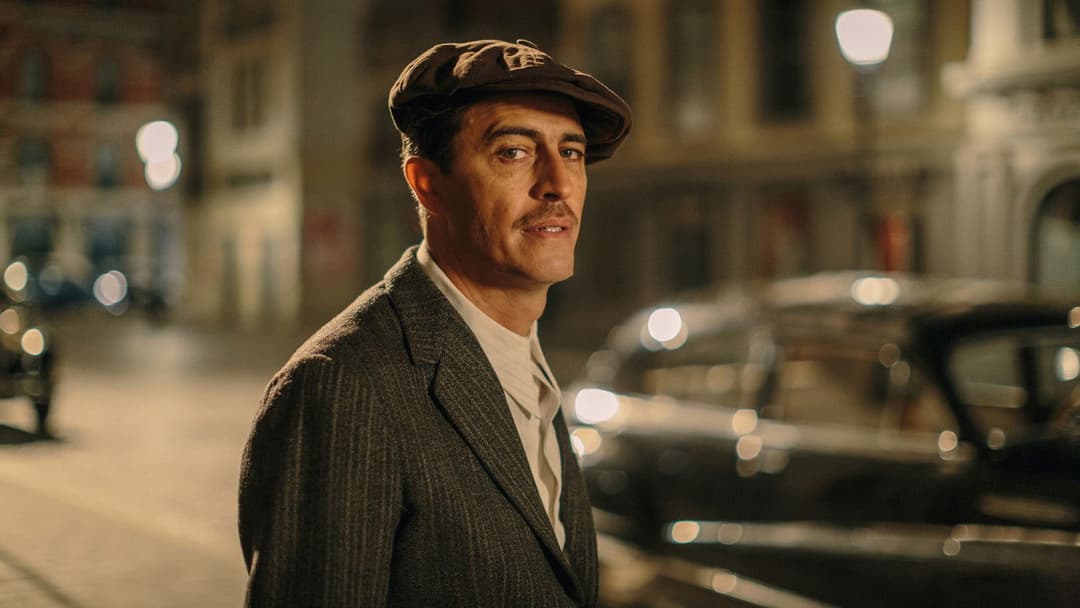 At War for Love backdrop 8