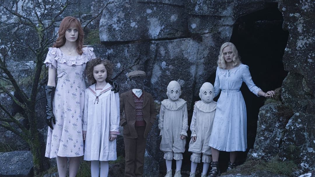 Miss Peregrine's Home for Peculiar Children backdrop 5