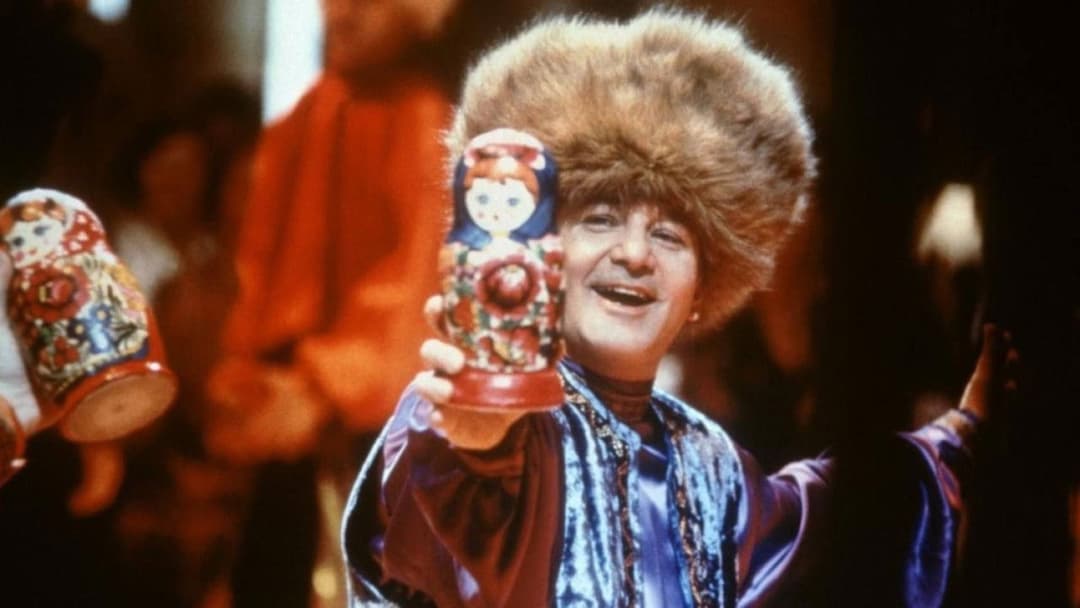 The Man Who Knew Too Little backdrop 1