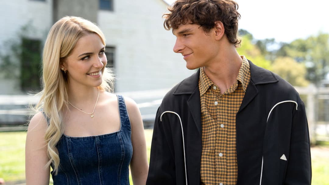 All das Ungesagte zwischen uns - Regretting You backdrop 17