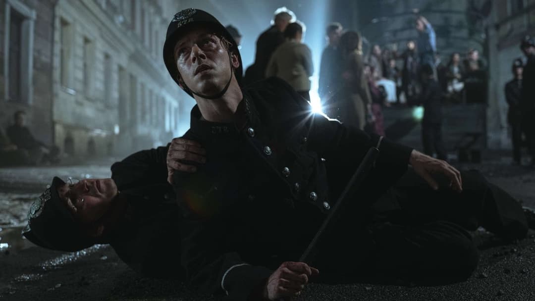 Weil der Mensch erbärmlich ist backdrop 1