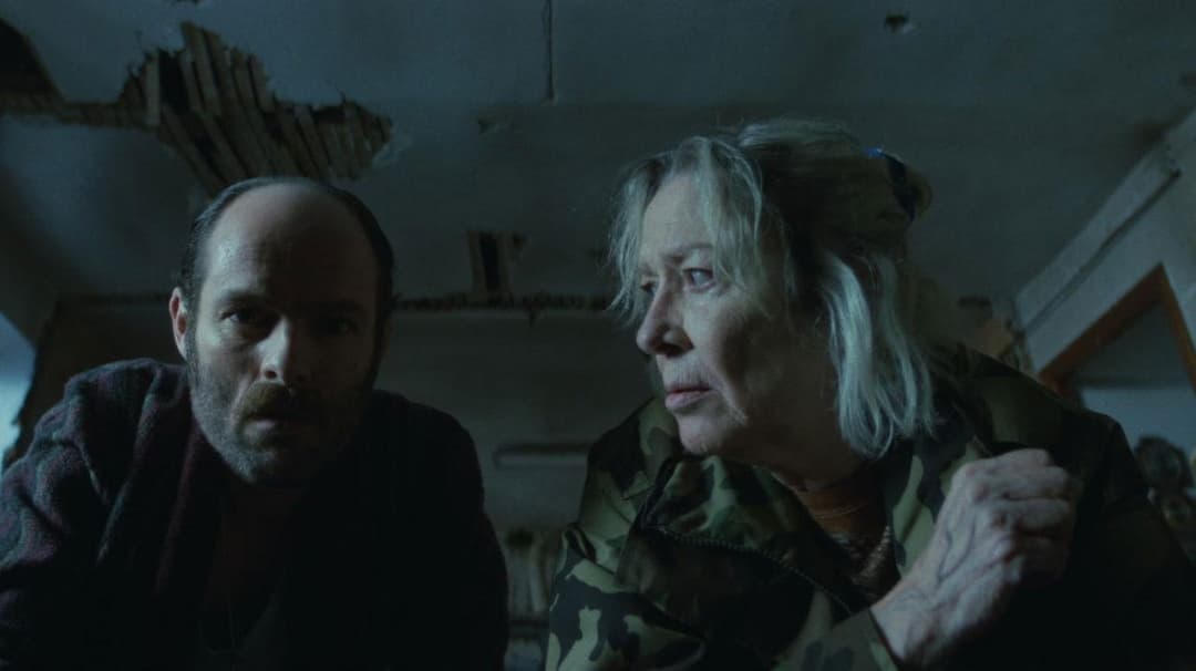 A Sucker's Born Every Minute backdrop 1