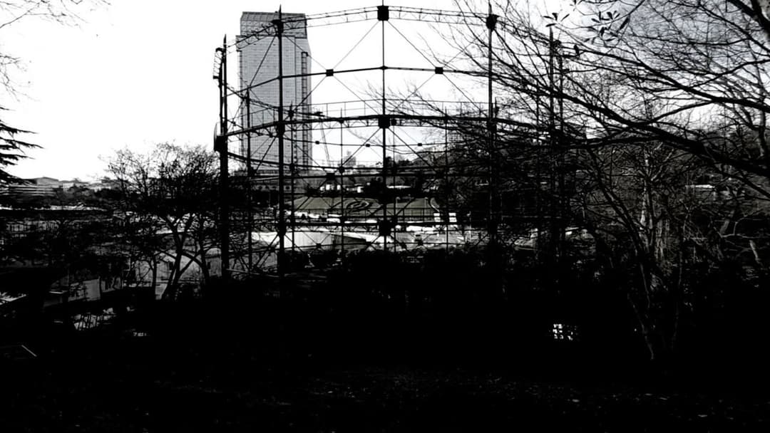 Chaos in The City backdrop 4