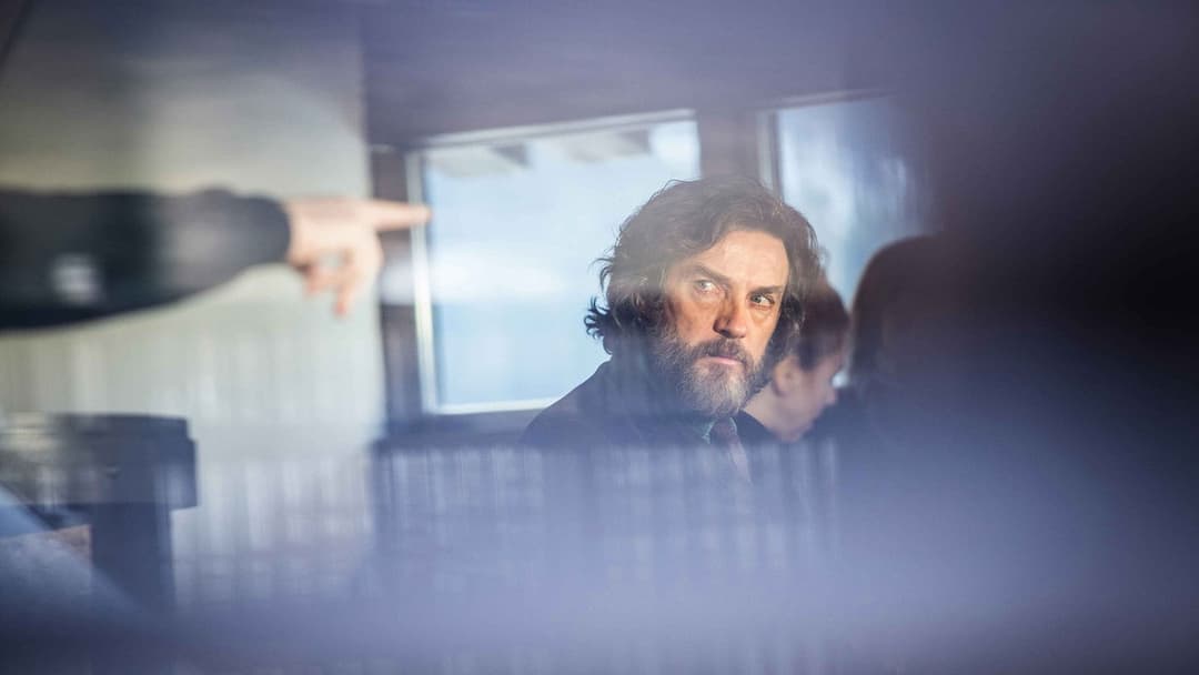 Дівчина в тумані backdrop 3