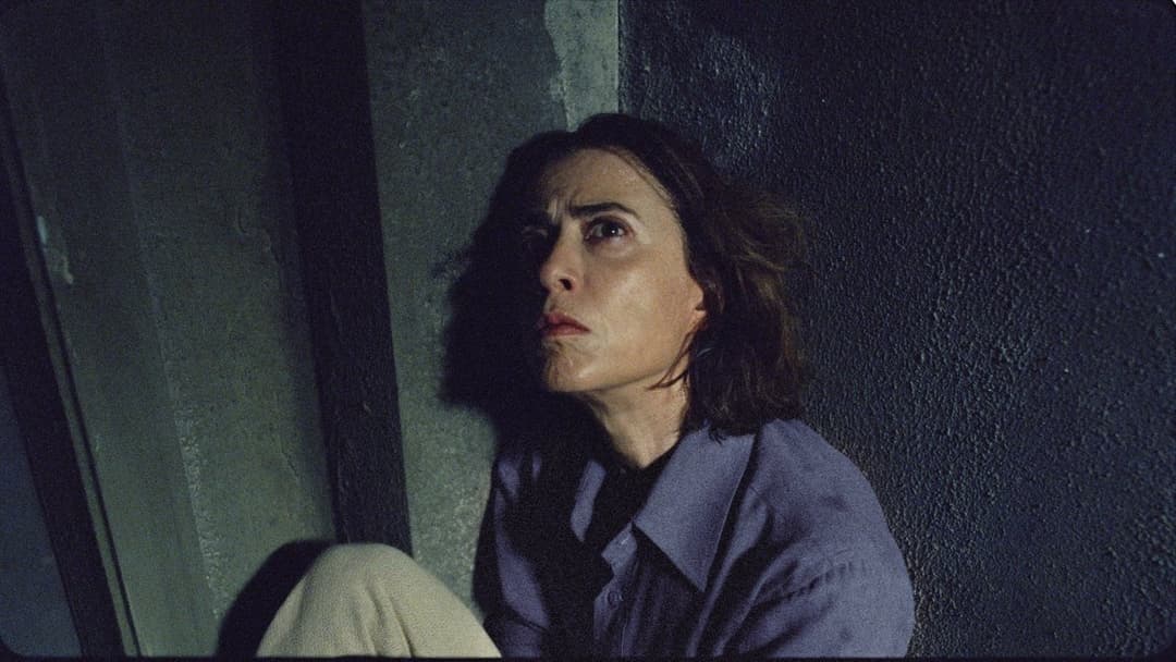 Я досі тут backdrop 7