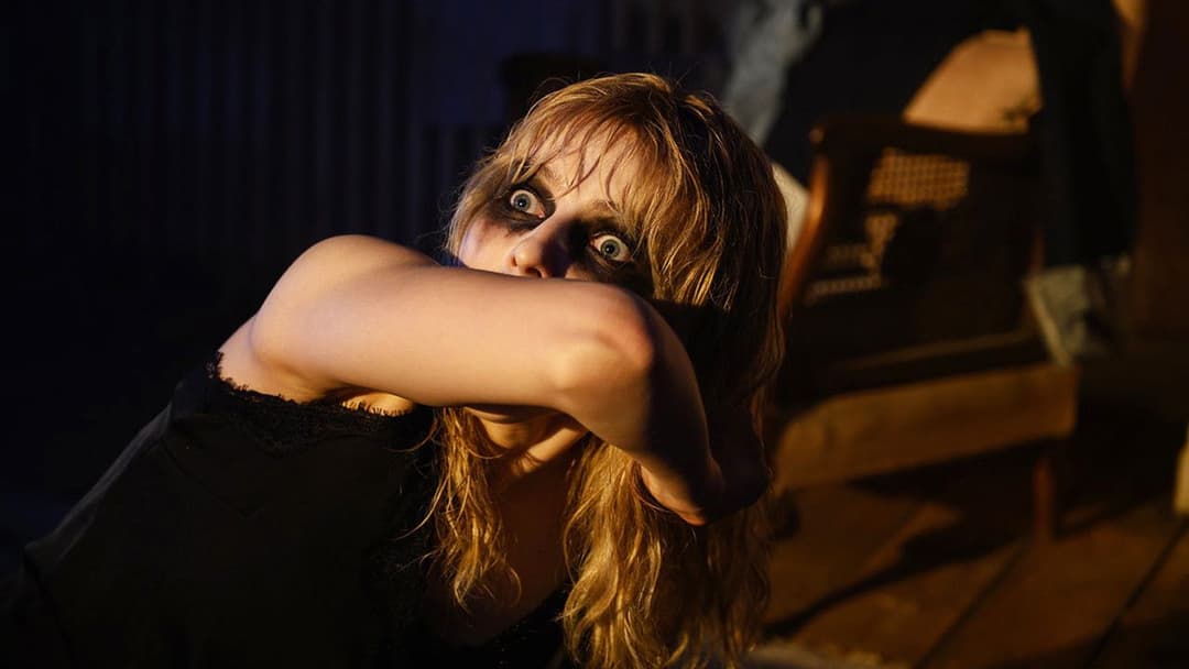 Last Night in Soho backdrop 9