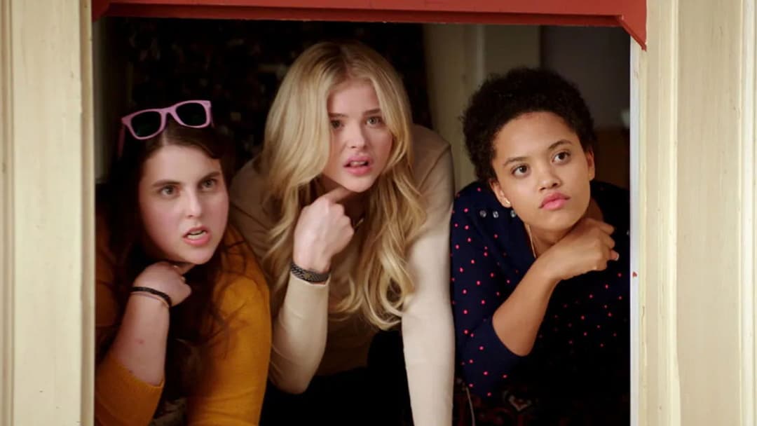 Bad Neighbors 2 backdrop 9