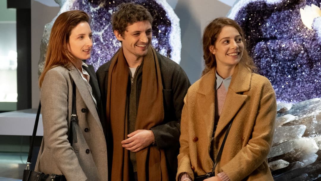 Love Affair(s) backdrop 4