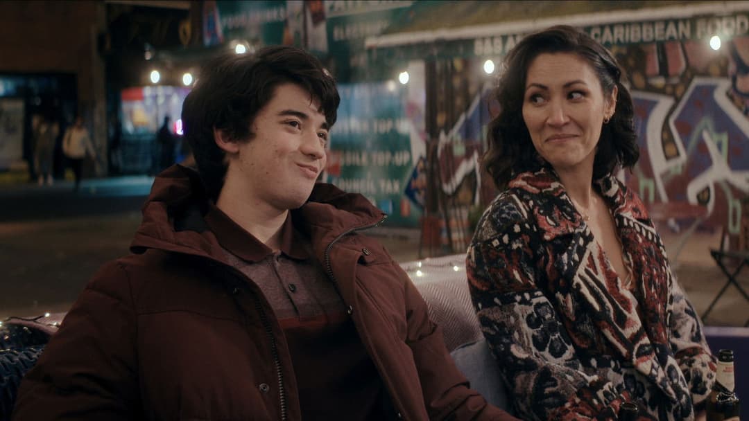 I Used to Be Famous backdrop 8