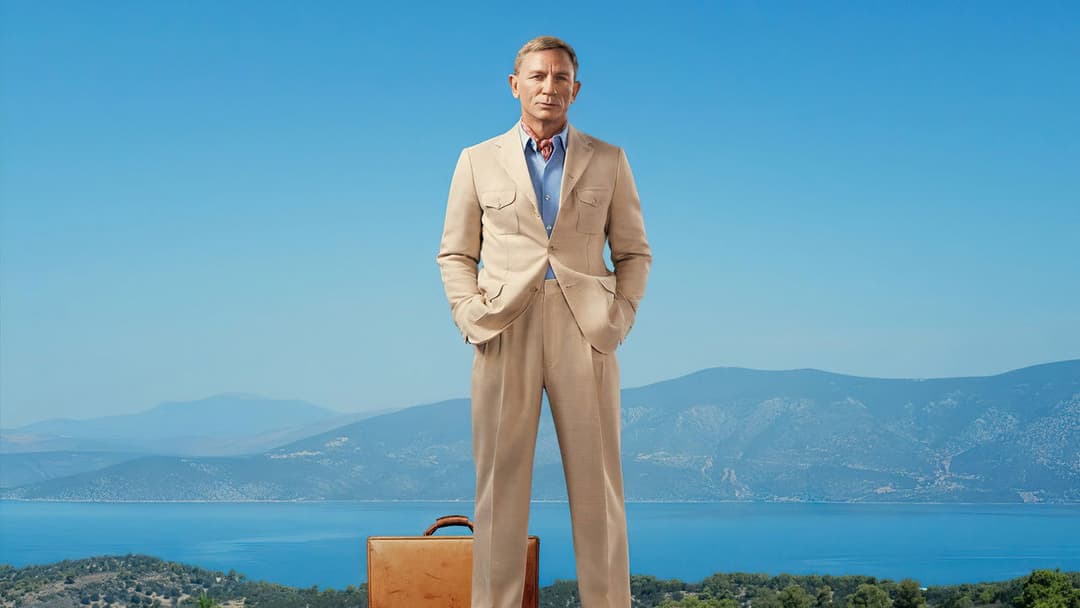 Glass Onion: A Knives Out Mystery backdrop 5