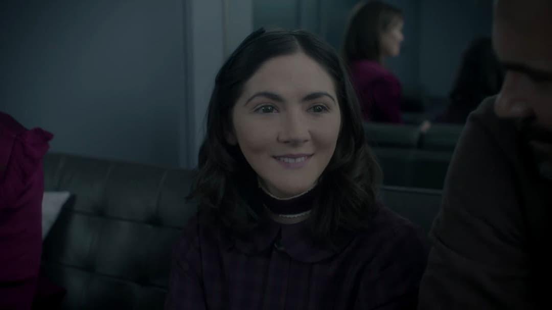 Orphan: First Kill backdrop 18