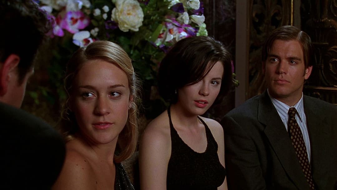 Last Days of Disco - Nachts wird Geschichte gemacht backdrop 3