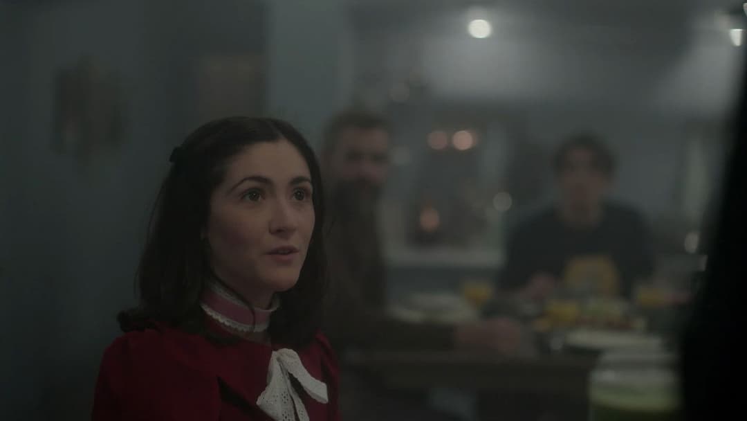 Orphan: First Kill backdrop 14