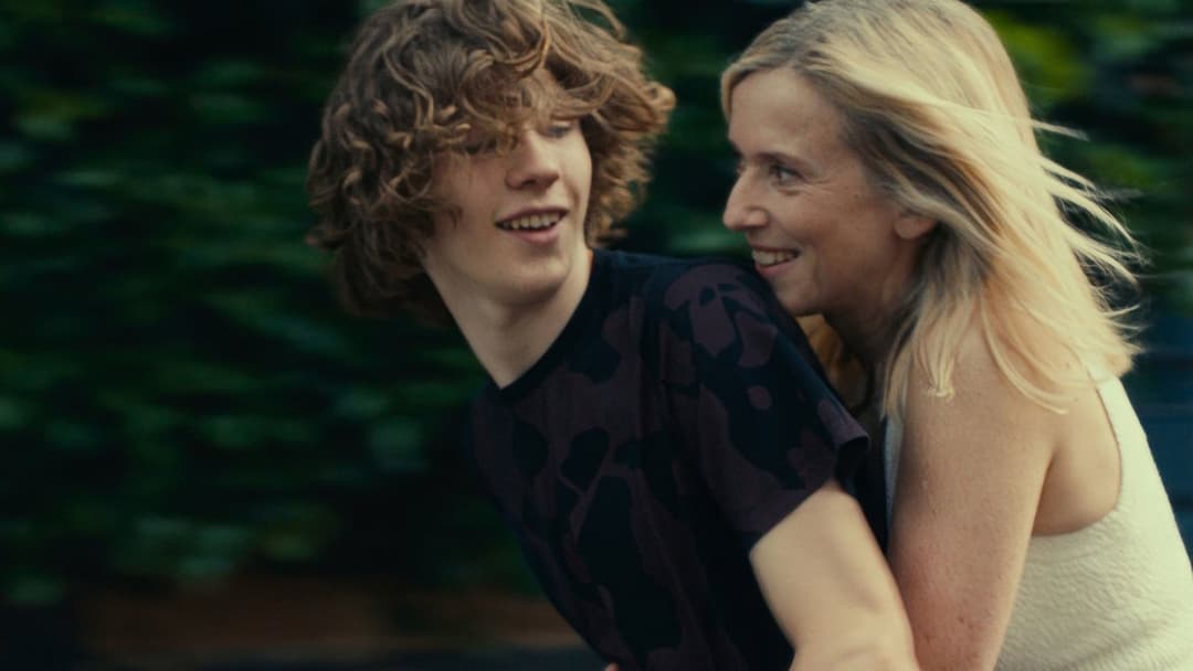 Last Summer backdrop 13