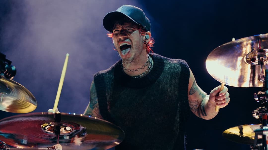 Twenty One Pilots: More Than We Ever Imagined backdrop 11