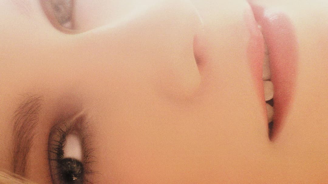 The Virgin Suicides backdrop 5