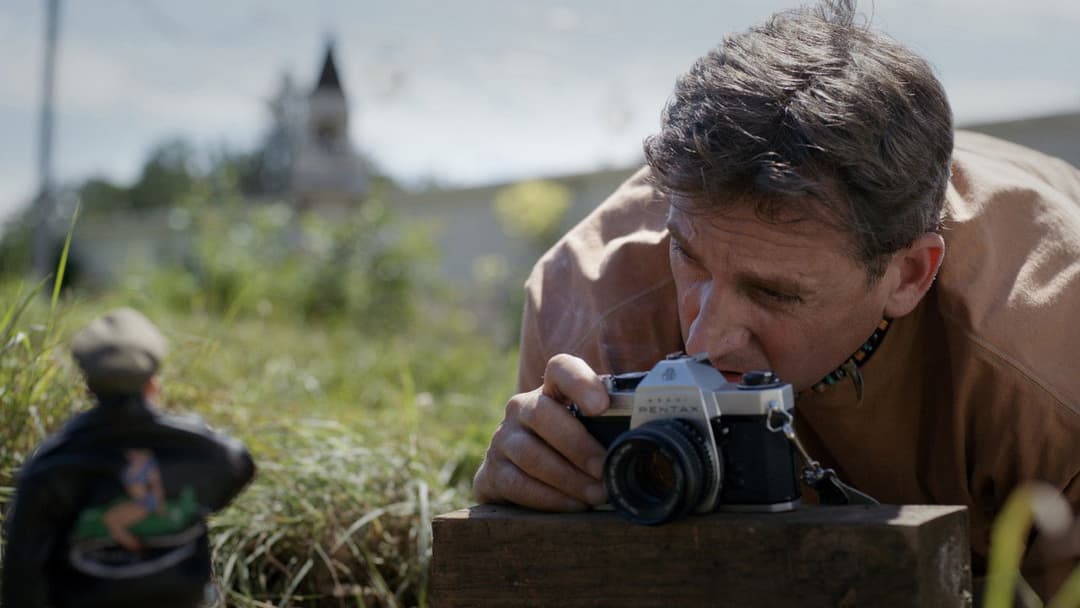 Welcome to Marwen backdrop 9