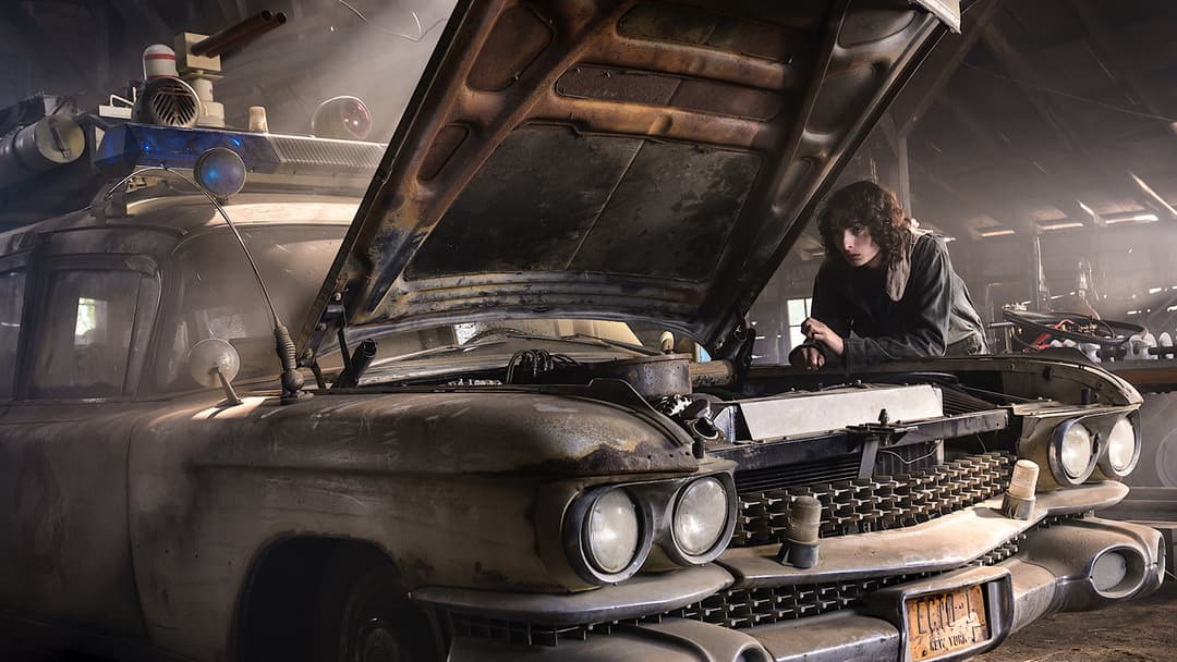 Мисливці на привидів: З того світу backdrop 17