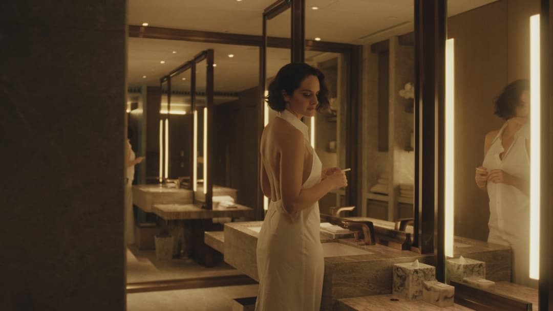 Emmanuelle backdrop 16