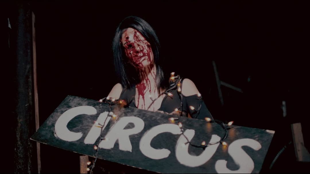 Той, що жахає backdrop 6