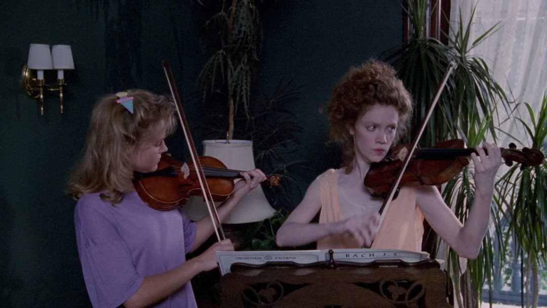 Due occhi diabolici backdrop 2