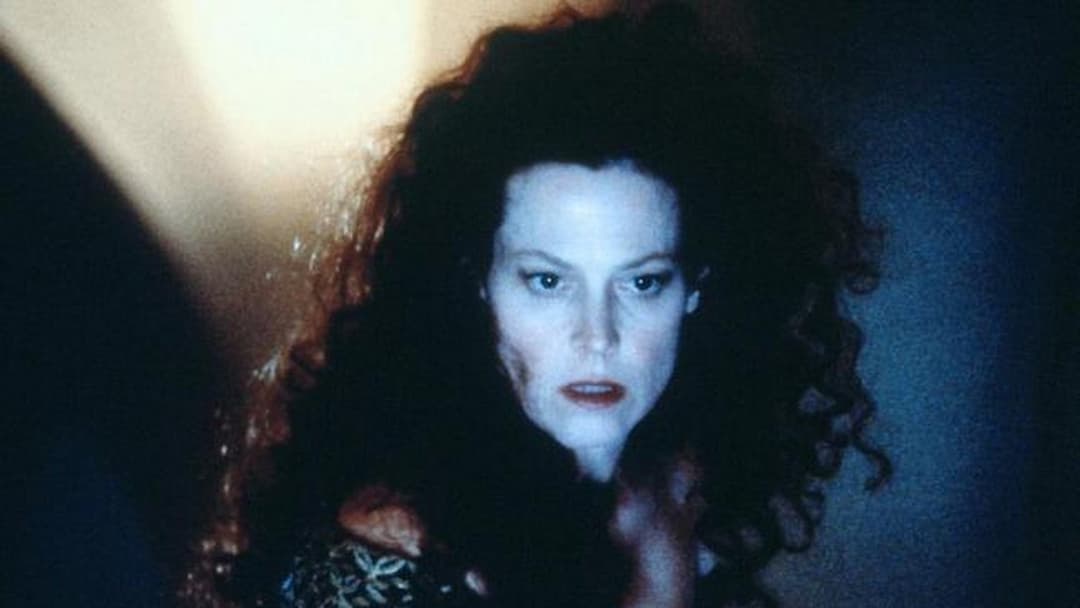 Snow White: A Tale of Terror backdrop 7