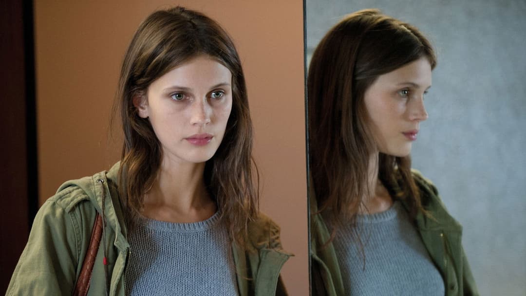 Young & Beautiful backdrop 6