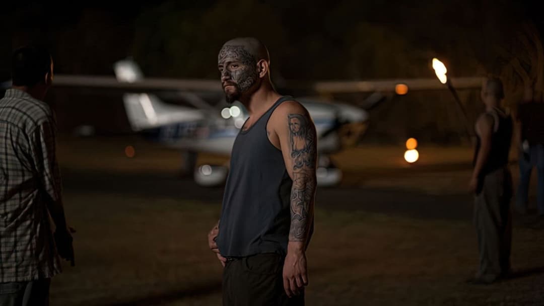 Sin Nombre backdrop 8