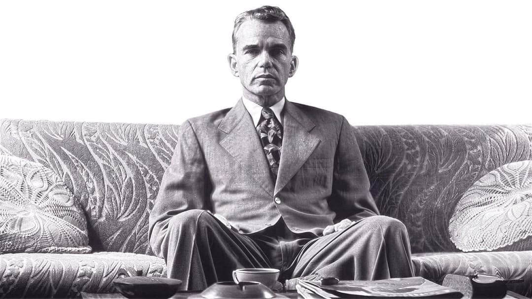 The Man Who Wasn't There backdrop 7