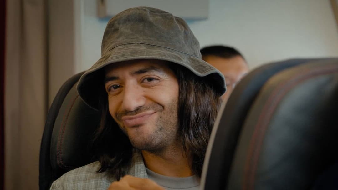 Плейбой під прикриттям backdrop 12