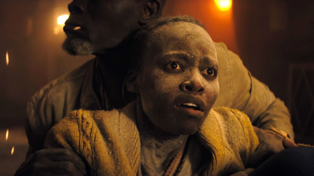 Тихе місце: День перший backdrop 14